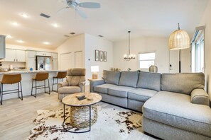 House (2 Bedrooms) | Interior