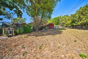 Apartment (0 Bedroom) | Interior - The Clubhouse - Lady Lake Farm Getaway! (Lady Lake)