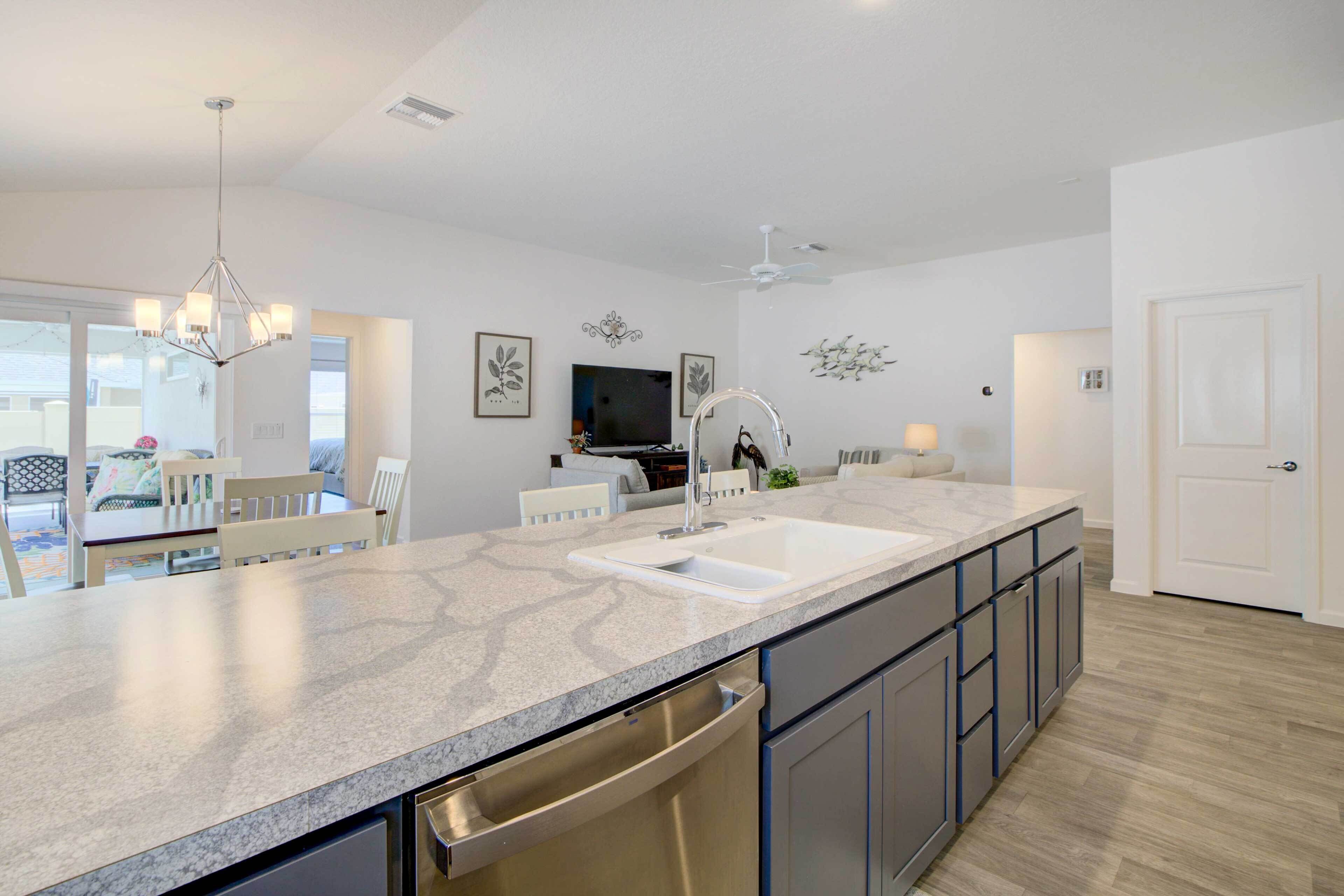 House (3 Bedrooms) | Interior