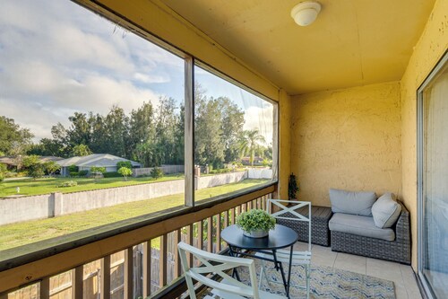 Updated Sienna Park Condo - 4 Miles to Siesta Key!