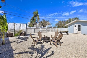 Terrace/patio - Updated Bradenton Home: Fire Pit, Fenced Yard (Bradenton)