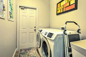 House (3 Bedrooms) | Interior - Hot Tub & Pool: Tropical Retreat in Cape Coral! (Cape Coral)