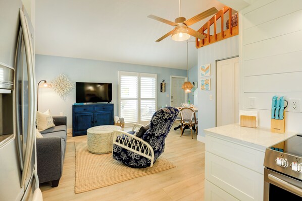 Cottage (1 Bedroom) | Interior - Tropical Cottage < 2 Mi to Hobe Sound Beach! (Hobe Sound)