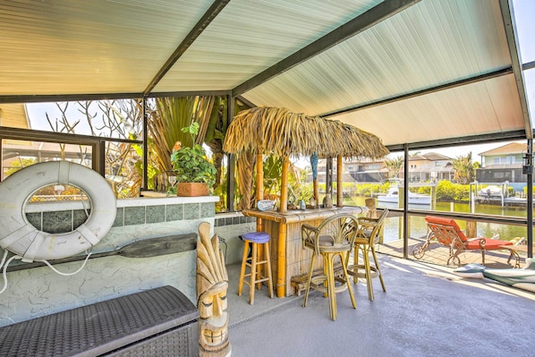 House (3 Bedrooms) | Interior - Tropical Apollo Beach House w/ Pool & Dock! (Apollo Beach)