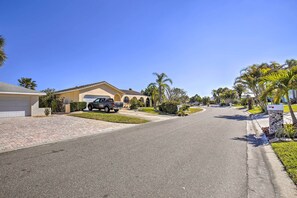 House (3 Bedrooms) | Interior - Tropical Apollo Beach House w/ Pool & Dock! (Apollo Beach)
