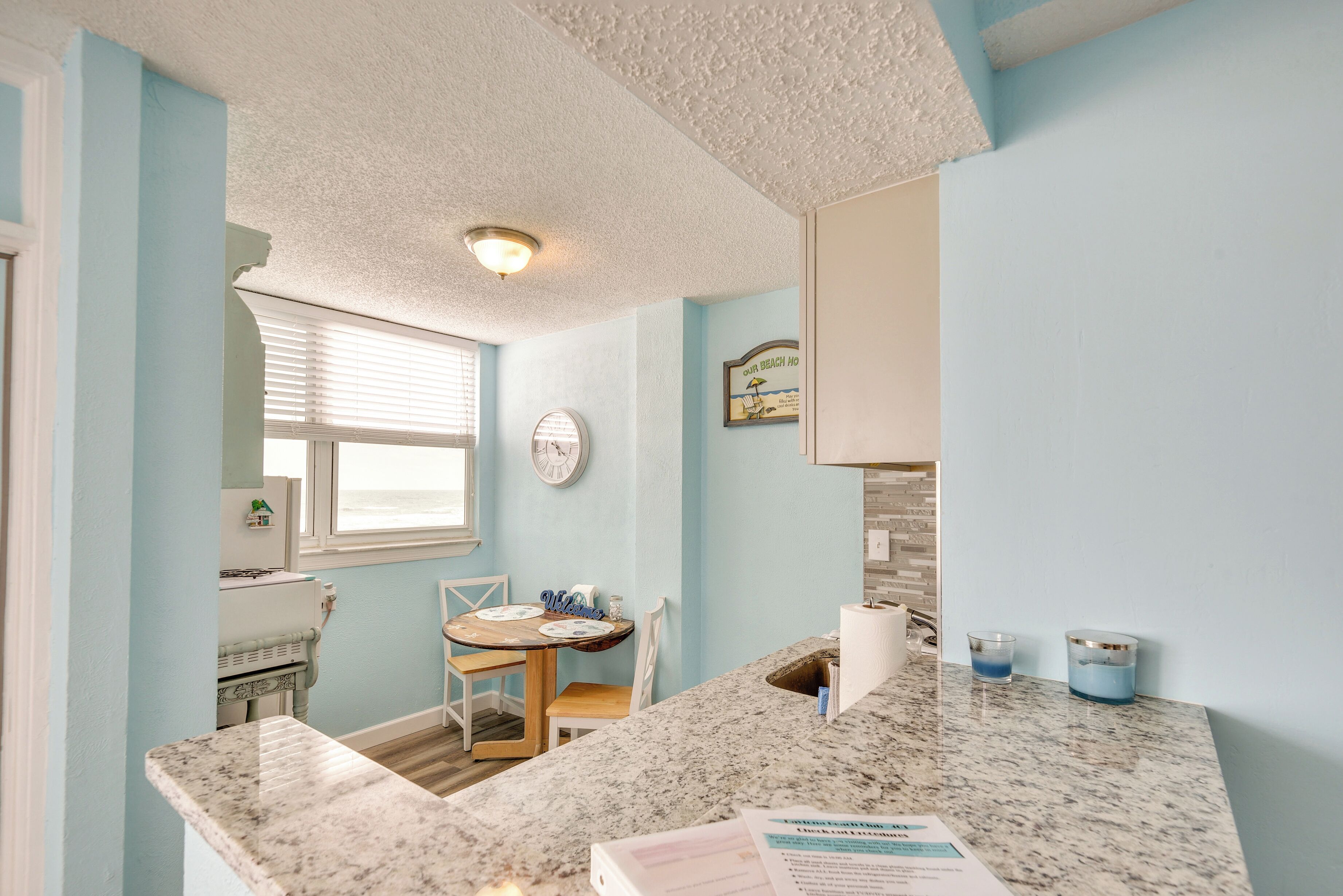 Updated Daytona Beach Oceanfront Studio!