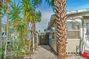 Cottage (1 Bedroom) | Interior - Treasure Island Cottage, Near Boardwalk & Beach! (Treasure Island)
