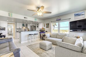 Apartment (1 Bedroom) | Front of property - Treasure Island Condo - Sunset & Beach Views! (Treasure Island)