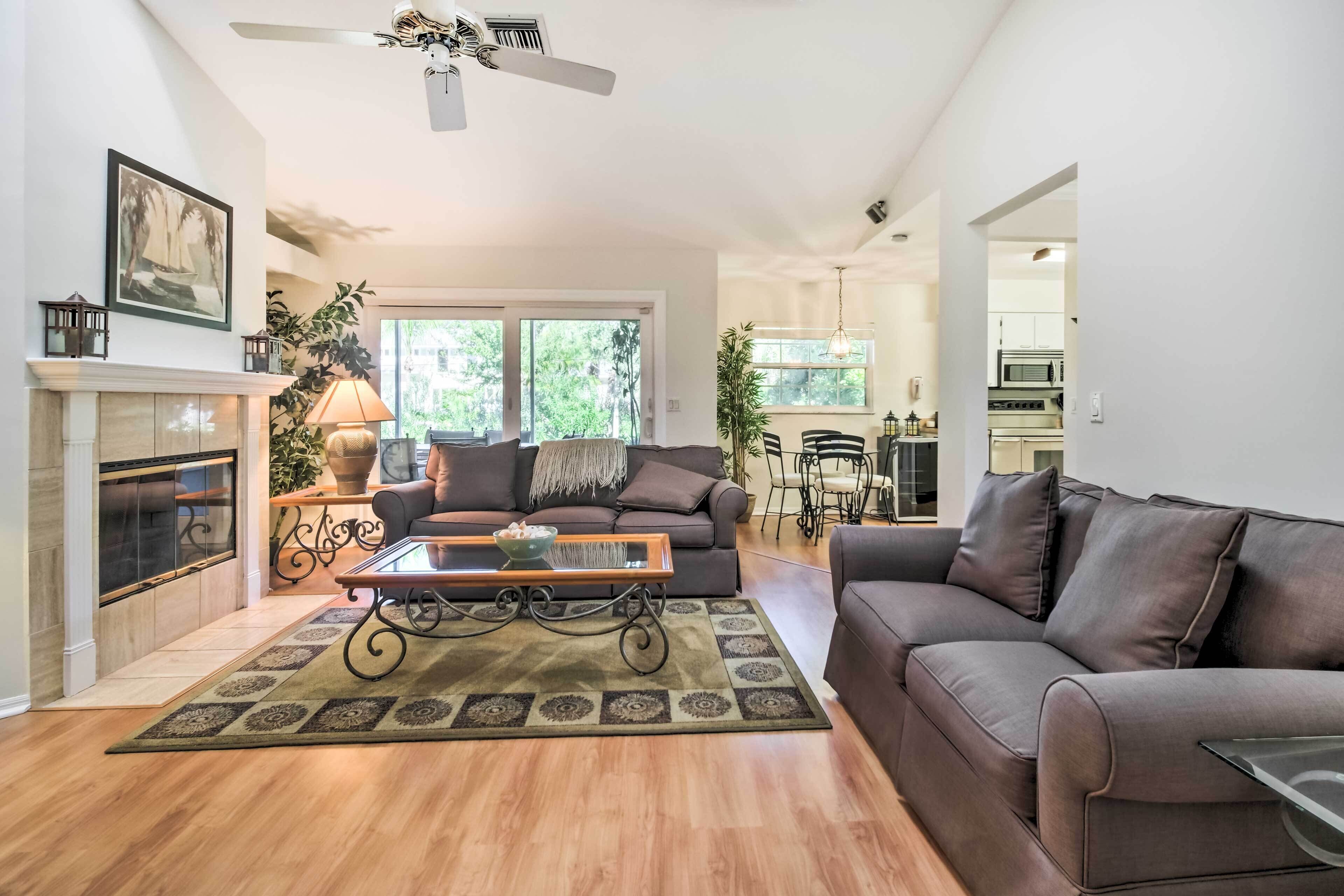 Pet-friendly Home in Vero Beach, 1 Mi to Beach!