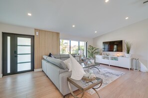 Interior - Private Pool: Modern Canalfront Home in Cape Coral (Cape Coral)