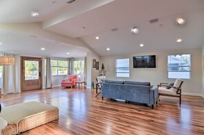 House (2 Bedrooms) | Interior - Vibrant Dunedin Getaway w/ Furnished Patio! (Dunedin)