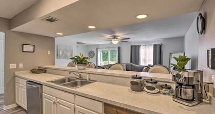 Updated Townhome w/ Deck ~ 12 Mi to Beaches!