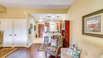 Apartment (0 Bedroom) | Interior