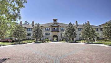 Apartment (0 Bedroom) | Interior