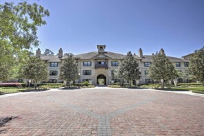 Apartment (0 Bedroom) | Interior