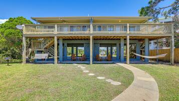 Apartment (2 Bedrooms) | Property grounds