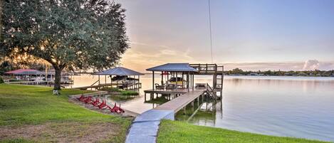 Cottage (4 Bedrooms) | Front of property