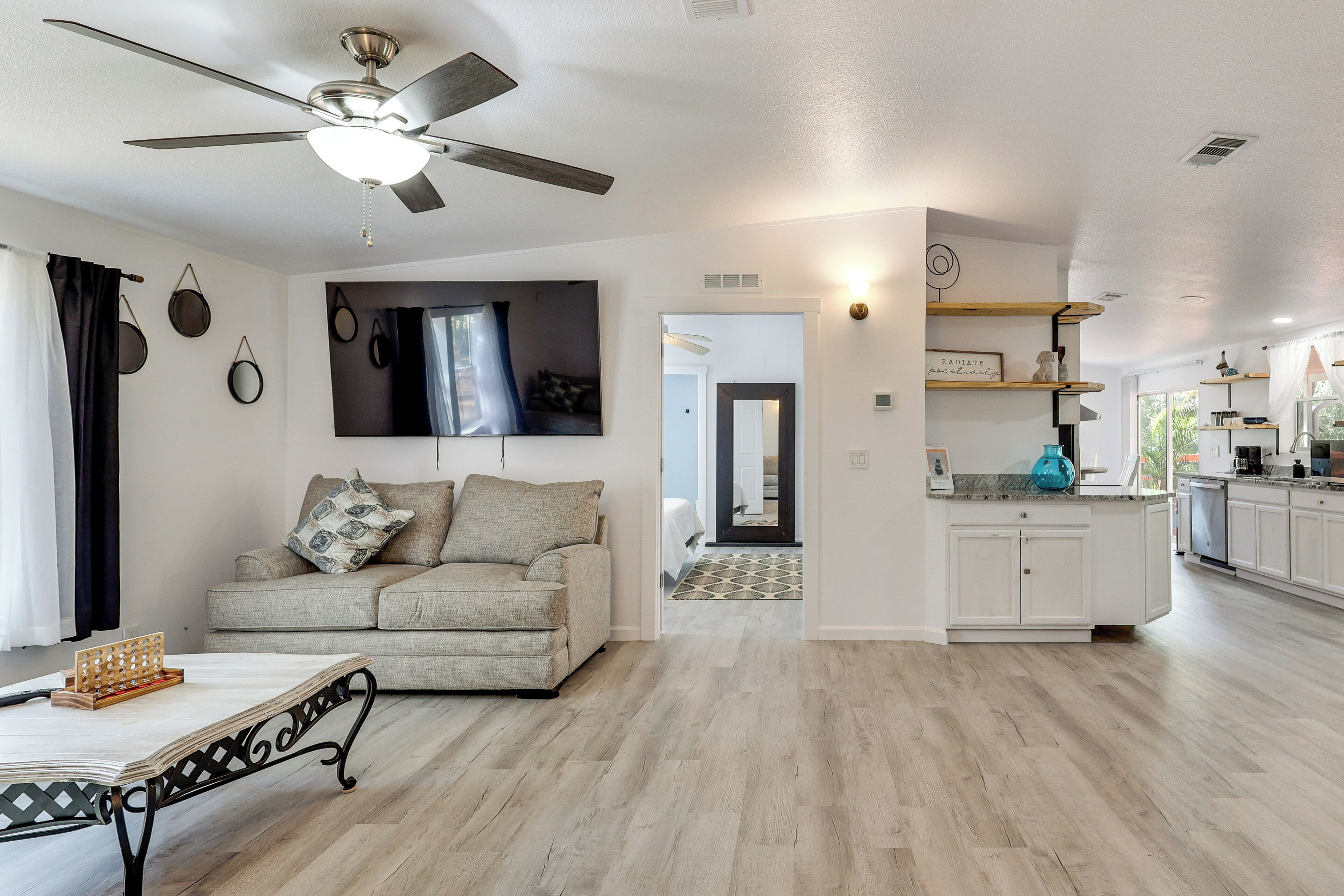 House (2 Bedrooms) | Interior