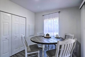 Casa (2 Bedrooms) | Interior