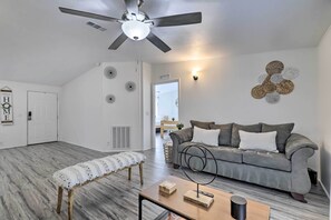 Casa (2 Bedrooms) | Interior