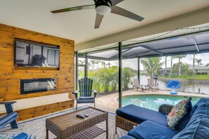 House (3 Bedrooms) | Interior - Screened-in Private Pool: Waterfront Home (Cape Coral)