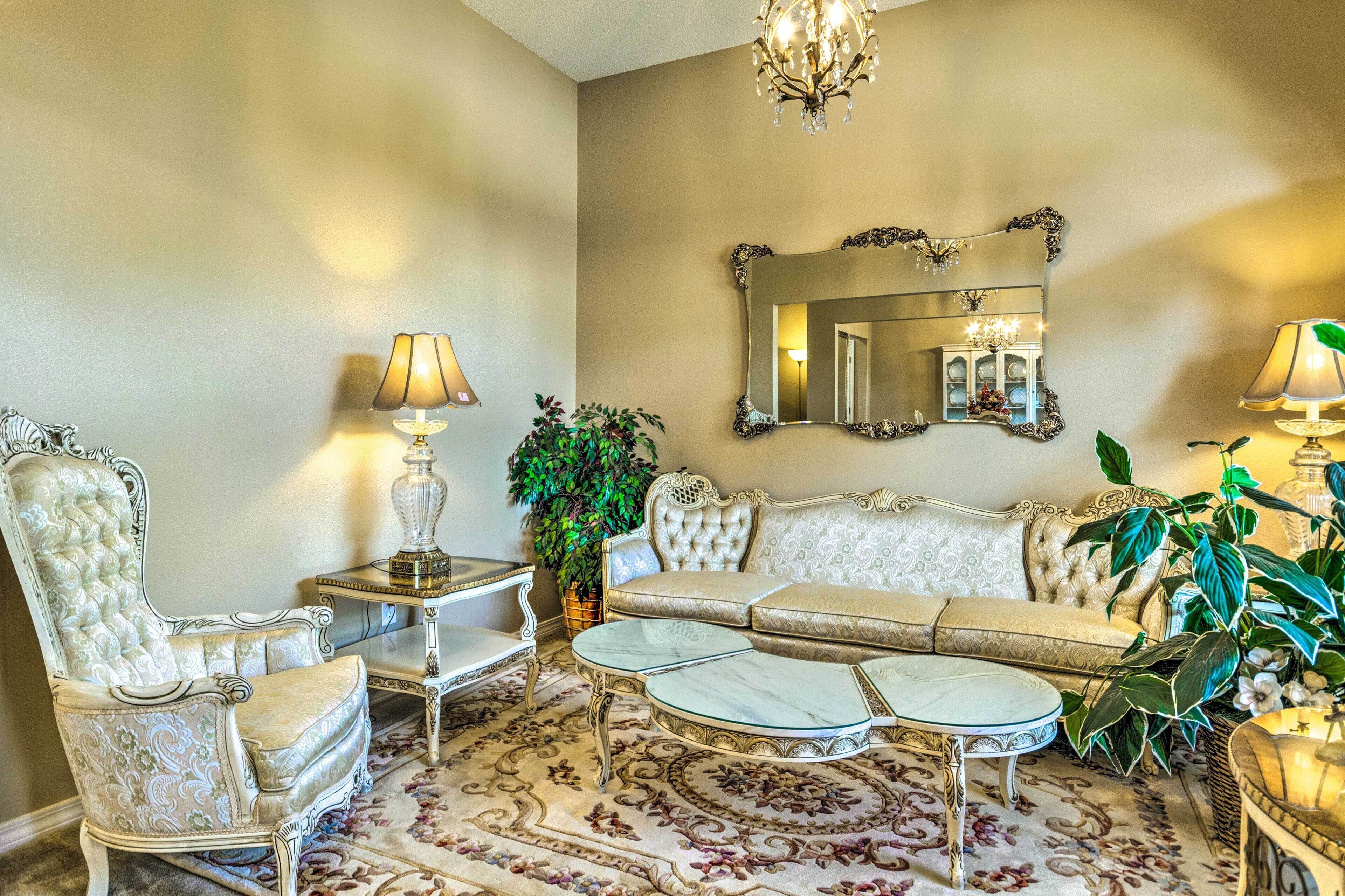 House (4 Bedrooms) | Interior