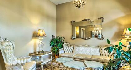 Waterfront Pensacola Home w/ Florida Room!