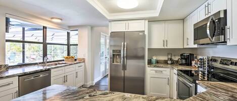 House (3 Bedrooms) | Interior