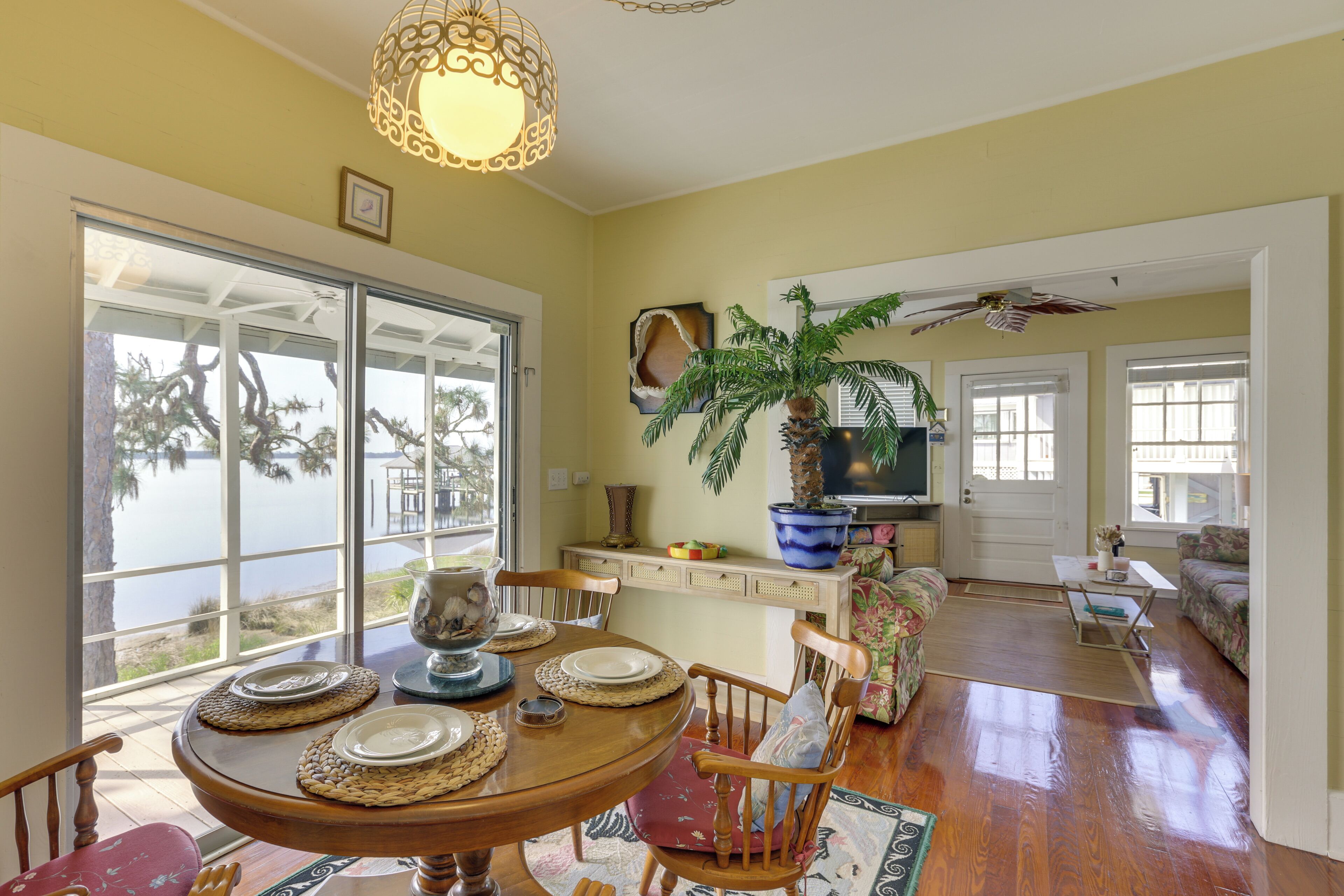 Waterfront Ochlockonee Bay Cottage w/ Views!