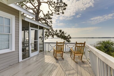 Waterfront Ochlockonee Bay Cottage w/ Views!