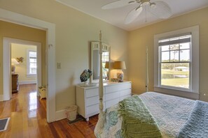 Cottage (2 Bedrooms) | Interior