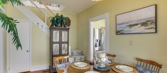 Waterfront Ochlockonee Bay Cottage w/ Views!