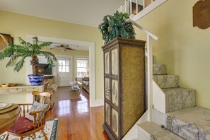 Cottage (2 Bedrooms) | Interior