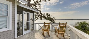 Waterfront Ochlockonee Bay Cottage w/ Views!