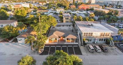 Well-appointed Madeira Beach Condo w/ Patio!