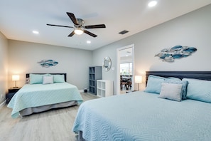 House (6 Bedrooms) | Interior