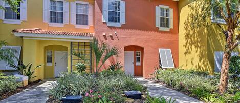 Apartment (3 Bedrooms) | Exterior