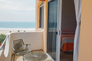 Estudio superior | Vistas al mar