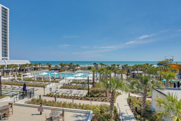 Apartment (2 Bedrooms) | Interior - Beautiful Lakefront Condo: Easy Walk to the Beach! (Myrtle Beach)