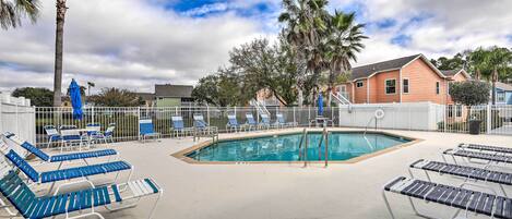 Villa (3 Bedrooms) | Front of property