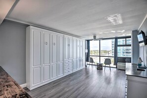 Apartment (0 Bedroom) | Interior