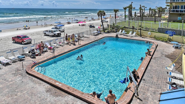 Unclassified image, 1 of 20, button - Beachfront Daytona Studio, Close to Parks! (Daytona Beach Shores)