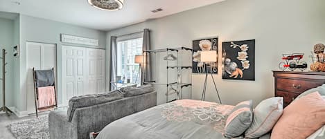 อพาร์ทเมนท์ (0 Bedroom) | ด้านหน้าที่พัก