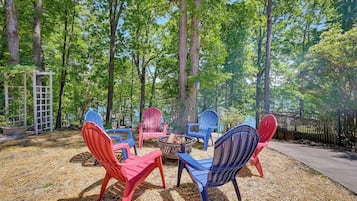 House (4 Bedrooms) | Front of property