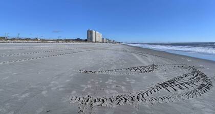 2 Mi to Barefoot Landing: Family Retreat