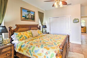 Interior - Waterfront Pool & Spa: Relaxing Cape Coral Retreat (Cape Coral)