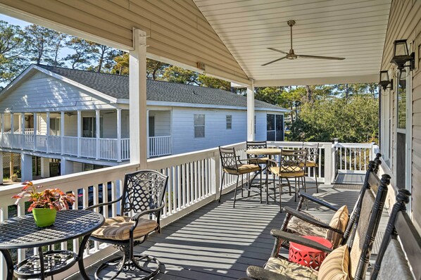Outdoor dining - Canalfront Surfside Beach Home - Walk to Beach! (Surfside Beach)