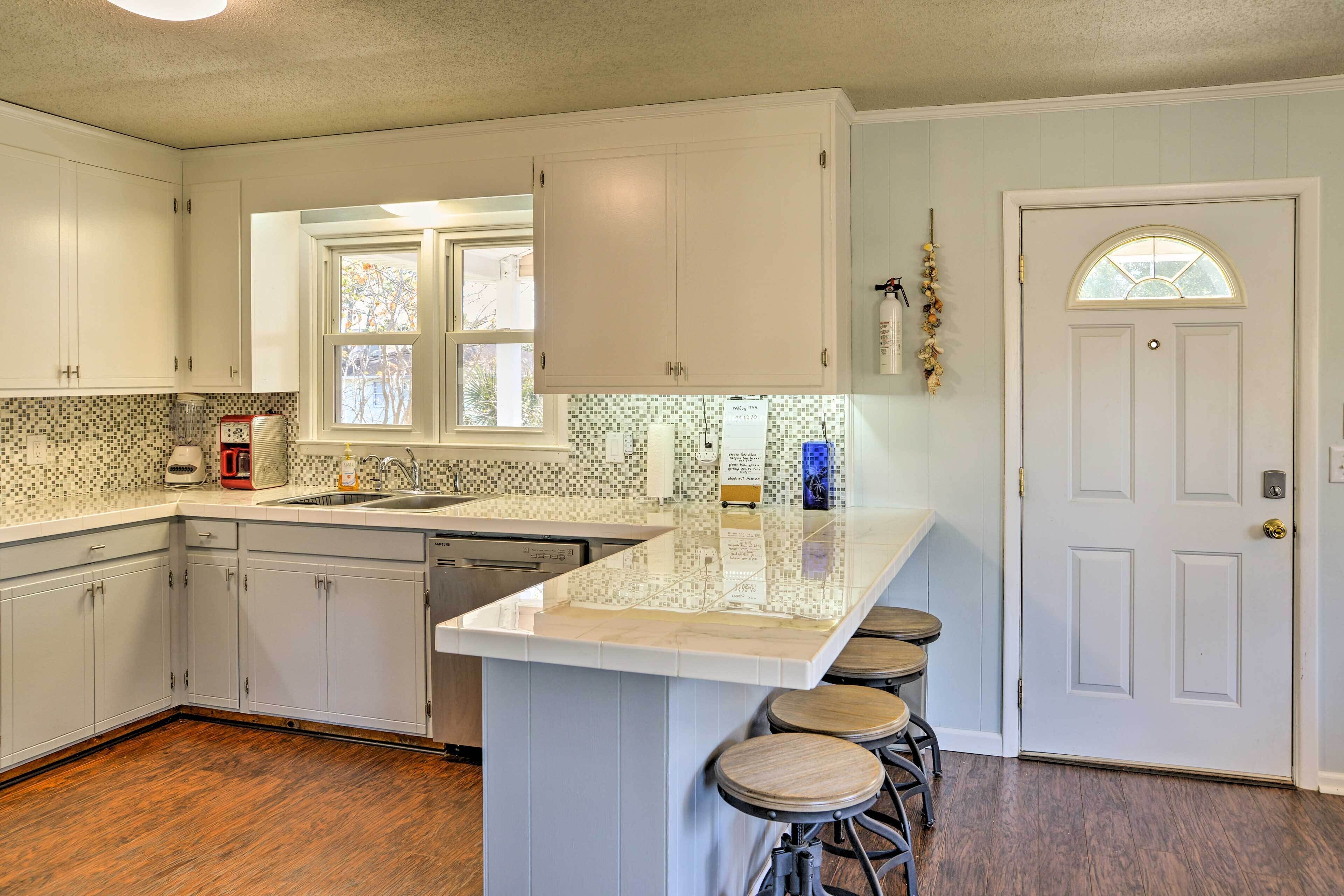 Microwave, oven, stovetop, dishwasher