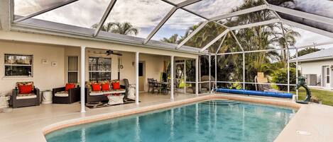 House (3 Bedrooms) | Front of property