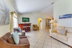 House (3 Bedrooms) | Interior - Canalfront Cape Coral Home w/ Private Dock! (Cape Coral)